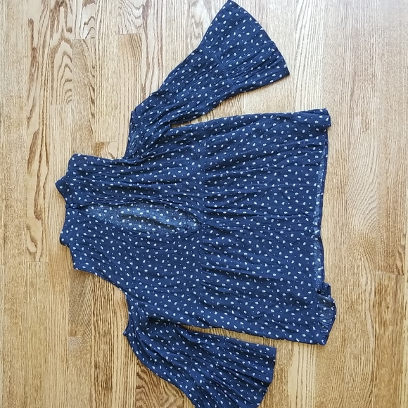 (M) American Eagle Bell Sleeve Viscose Top ❤ Shoulder & Back Cutouts ❤ - Picture 9 of 10